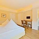 Weinberg-schloesschen 3* Oberheimbach