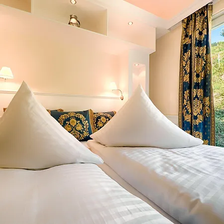 Hotel Weinberg-schlößchen 3*