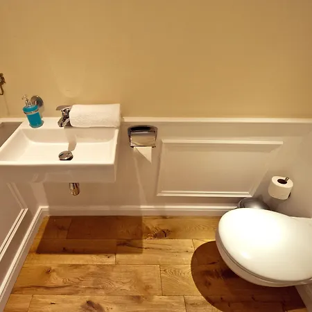 Weinberg-schloesschen