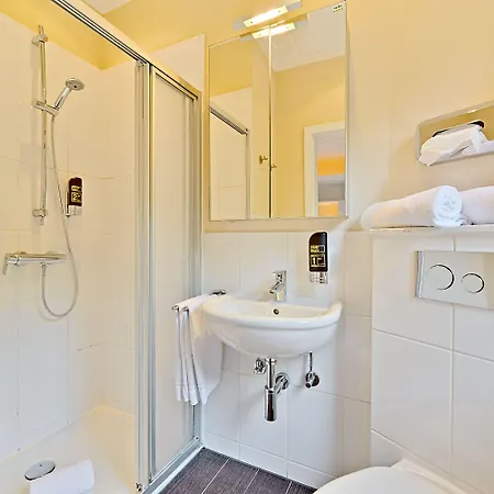 Weinberg-schloesschen 호텔 Oberheimbach