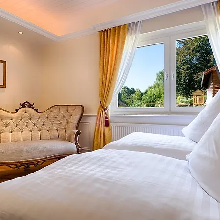 Weinberg-schloesschen 호텔