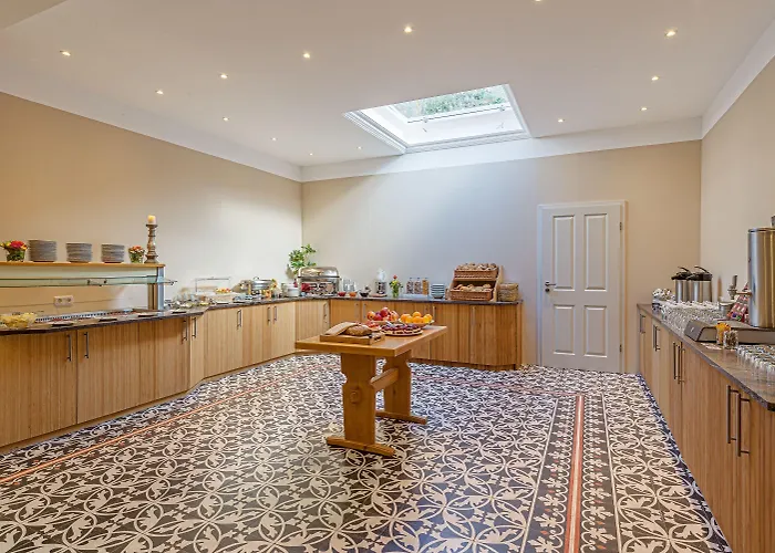 韦恩伯格酒店- 斯辰 酒店 3*